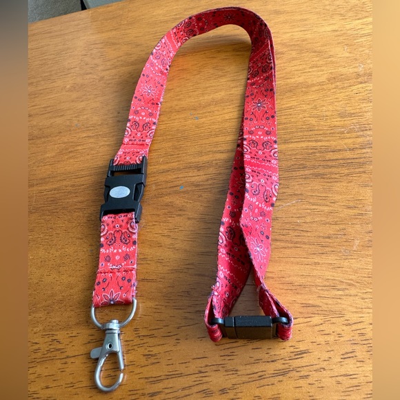 Red Patterned Lanyard - Picture 2 of 4